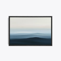 Les lointains – Tableau paysage montagnes bleu nuit et crème