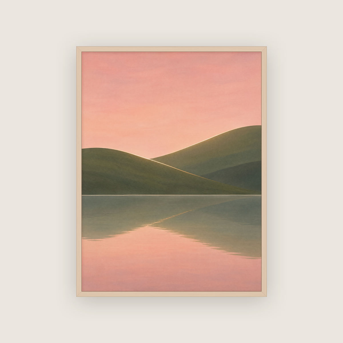 Affiche paysage rose et vert dans un cadre en chêne clair, collines au bord d'un lac au coucher du soleil